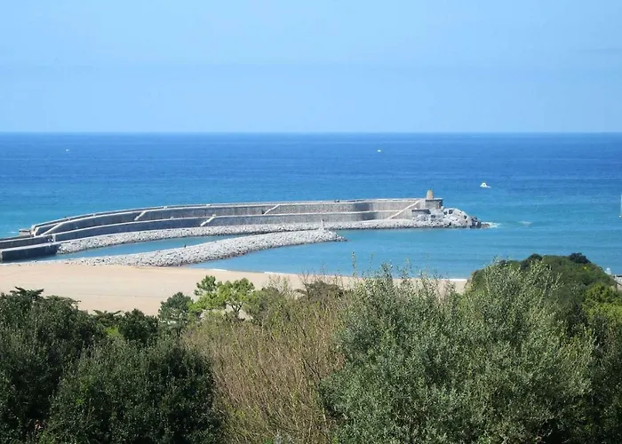 Landarte Bed & Breakfast Zumaia